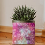 witte dop op roze Waterverf Tegeltje<br><div class="desc">Een prachtig en klassiek ontwerp van keramische tegel met een gevlekt wit demaspatroon op een roze achtergrond van de waterverf van de gradiënt.</div>