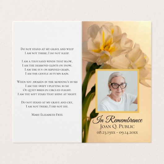 Witte dubbele daffodil bloemen begrafenisgebed visitekaartje (Buitenkant ongevouwen)