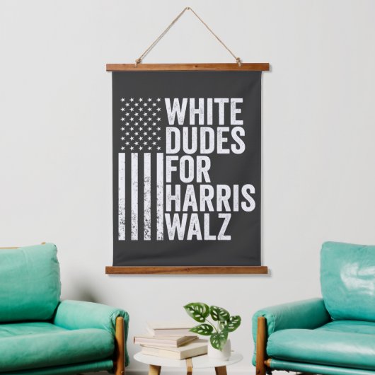 Witte Dudes voor Harris Walz Amerikaanse vlag verk Hangend Wandkleed (Woonkamer)