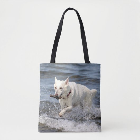 Witte Duitse Herder op Lake George Tote Bag (Voorkant)