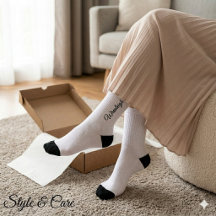 Witte duurzame crew sokken met aangepaste naam cad