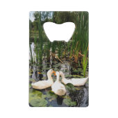 Witte eenden, lendenkussens, cattails, meeroever creditkaart flessenopener (Voorkant)