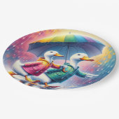 Witte eenden lopen in de regen papieren bordje (Gekanteld)