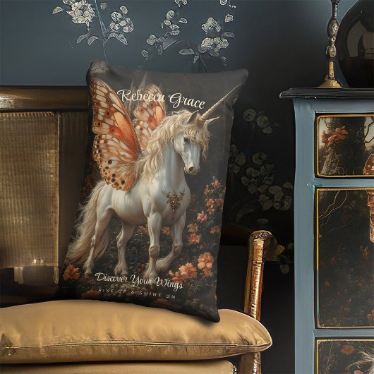 Witte Eenhoorn Met Oranje Vlinder Vleugels Tiener Kussen