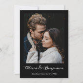 Witte Elegante Bloemen Foto Moderne Zwarte Bruilof Kaart (Achterkant)