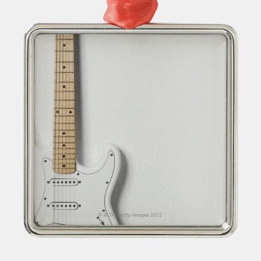 Witte elektrische gitaar 3 metalen ornament (Voorkant)