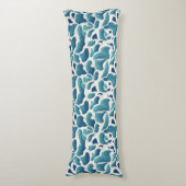 Witte en blauwe Abstracte bladeren | Kustpatroon Lichaamskussen (Voorkant Verticaal)