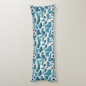 Witte en blauwe Abstracte bladeren | Kustpatroon Lichaamskussen (Achterkant (Verticaal))