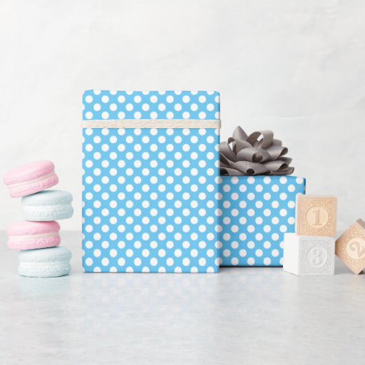 Witte en blauwe stippen Polka Cadeaupapier (Baby Shower)