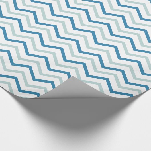 Witte en Blauwgroen blauwe Chevron Cadeaupapier (Hoek)