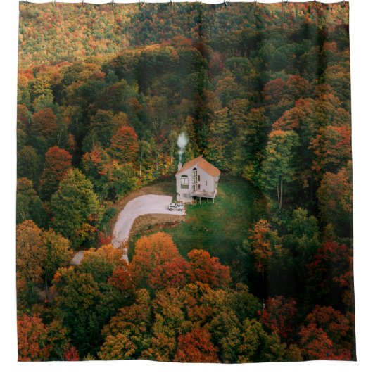 WITTE EN BROEIENDE HUIS, OMGEVREDEN DOOR BOMEN DOUCHEGORDIJN (Voorkant)