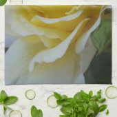 witte en gele roze handdoek (Gevouwen)