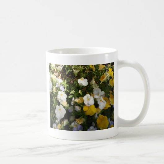 Witte en gele viooltjes koffiemok (Rechts)