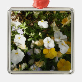 Witte en gele viooltjes metalen ornament
