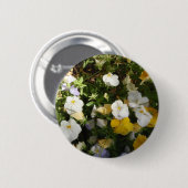 Witte en gele viooltjes ronde button 5,7 cm (Voorkant /achterkant)