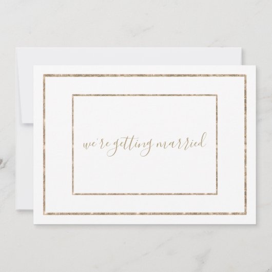 Witte en gouden handgeschreven kalligrafie bruilof kaart (Achterkant)