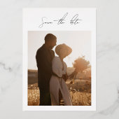 Witte en goudlegante minimale bruiloft Bespaar de Folie Uitnodiging (Achterkant)