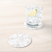 Witte en goudmarmer ronde kartonnen onderzetter (Insitu)