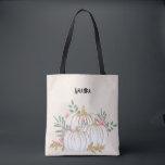 Witte en goudpompoenen Waterverf Tote Bag<br><div class="desc">Een canvas tas met fancy waterverf witte pompoen met accenten van faux goudglitter. Omringd door groene bladeren en roze wilde bloemen.</div>