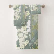 Witte en grijze handdoeken met monogram brood