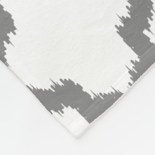 Witte en grijze Ikat Quatrefoil omkeerbaar patroon Fleece Deken (Hoek)