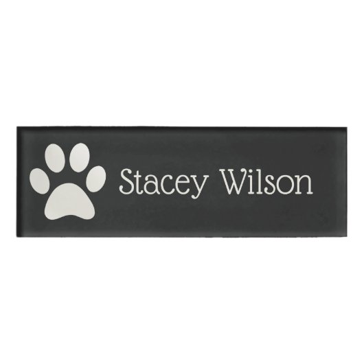 Witte en houtskool Paw Print Logo Naambadge (Voorkant)