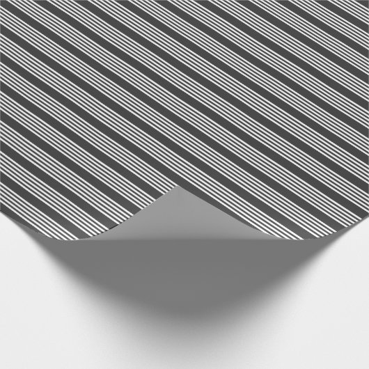 Witte en houtskool vijf strepen patroon cadeaupapier (Hoek)