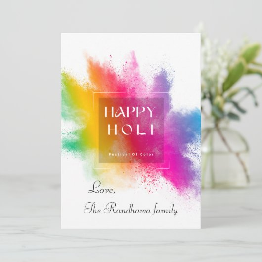 Witte en kleurrijke spleet met Happy Holi-bericht Feestdagenkaart (Staand voorkant)