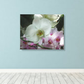 Witte en Paarse orchideeën Canvas Afdruk (Insitu (Houten vloer))
