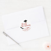 Witte en Rode Klasse van 2025 Afstuderen Bedankt Ronde Sticker (Envelop)