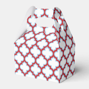 Witte en rode latwerk, traliewerk, quatrefoil bedankdoosjes