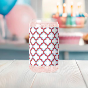 Witte en rode latwerk, traliewerk, quatrefoil blikvorm glas