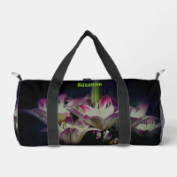 Witte en rode leliebloemen gepersonaliseerd