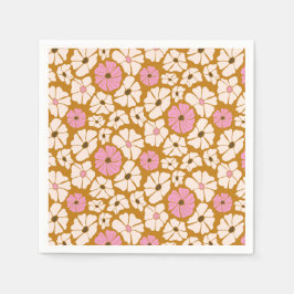 Witte en roze florale patroon op karamelbruin servet