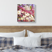 Witte en roze lentesbloesem in Wales Canvas Afdruk (Insitu (Slaapkamer))