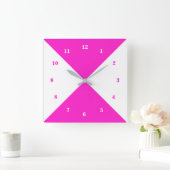 Witte en roze wandklok (Huis)