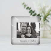 Witte en Zilveren Sneeuwvlok Bruiloft Uitnodiging (Staand voorkant)