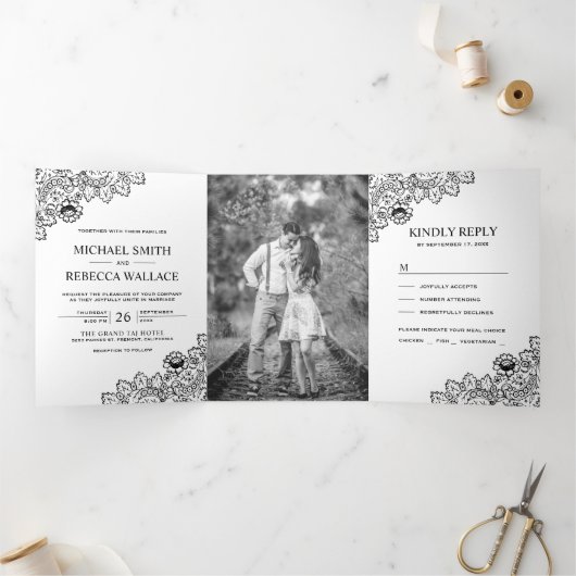 Witte en zwarte kant trouwfoto drieluik uitnodiging (Binnen)