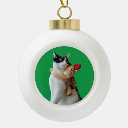 Witte en zwarte kat en rendierkerst Speelgoed Keramische Bal Ornament (Voorkant)