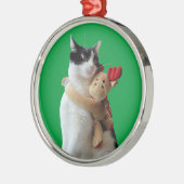 Witte en zwarte kat en rendierkerst Speelgoed Metalen Ornament (Links)