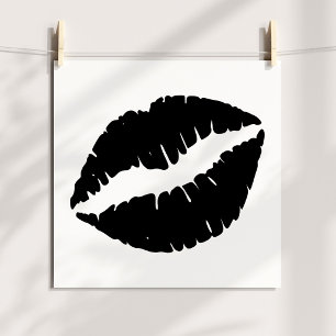 Witte en zwarte lippenstift kus poster