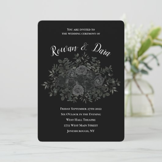 Witte en zwarte Roos Gothic Wedding Invitations Kaart (Staand voorkant)