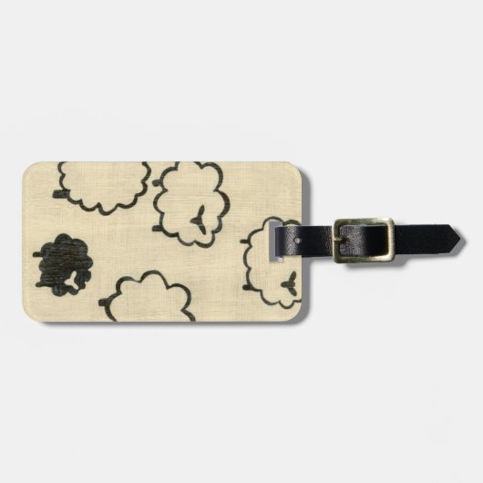 Witte en zwarte schapen op de achtergrond van Crea Bagagelabel (Voorkant horizontaal)