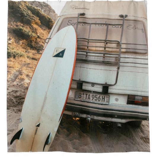 Witte en zwarte surfplank douchegordijn (Voorkant)