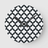 Witte en zwarte trellis, lattice, quatrefoil ronde klok (Voorkant)