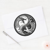 Witte en Zwarte Yin Yang Dragons Ronde Sticker (Envelop)
