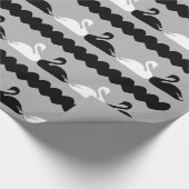 Witte en zwarte zwanen met hart cadeaupapier (Hoek)