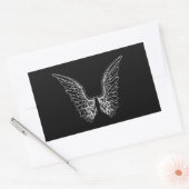 Witte engel vleugels op zwarte achtergrond rechthoekige sticker (Envelop)