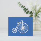 witte fiets op blauw briefkaart (Staand voorkant)