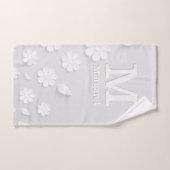 Witte florale ingegraveerde naam initialen geperso bad handdoek (Handdoek)